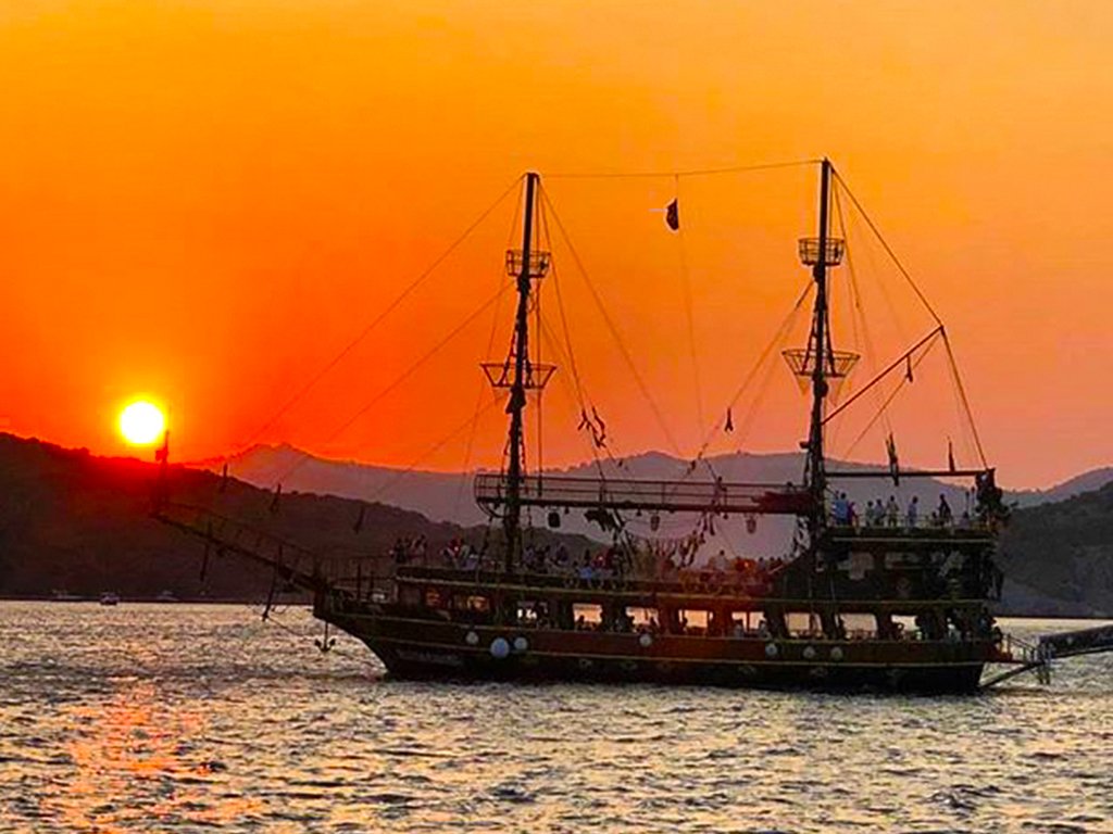 Bodrum Pirate Boat Trip